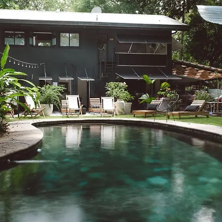 La Negra Surf Hotel