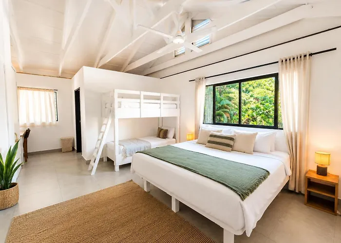 Hotel La Negra Surf 3*